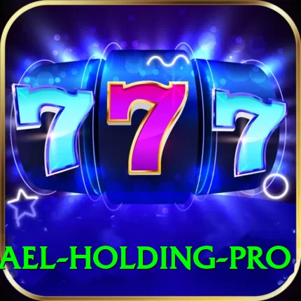 michael holding Max Casino App - 2